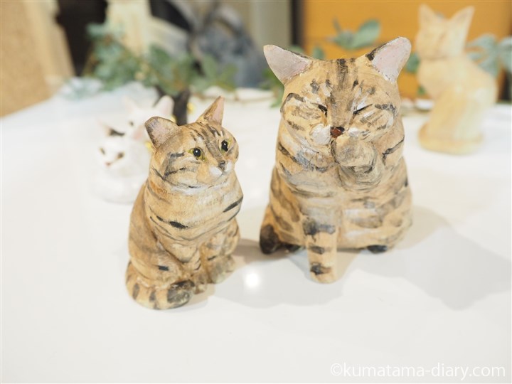 キジトラ猫木彫り