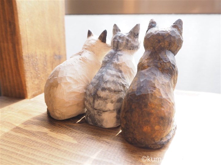 木彫り猫ニャルソック