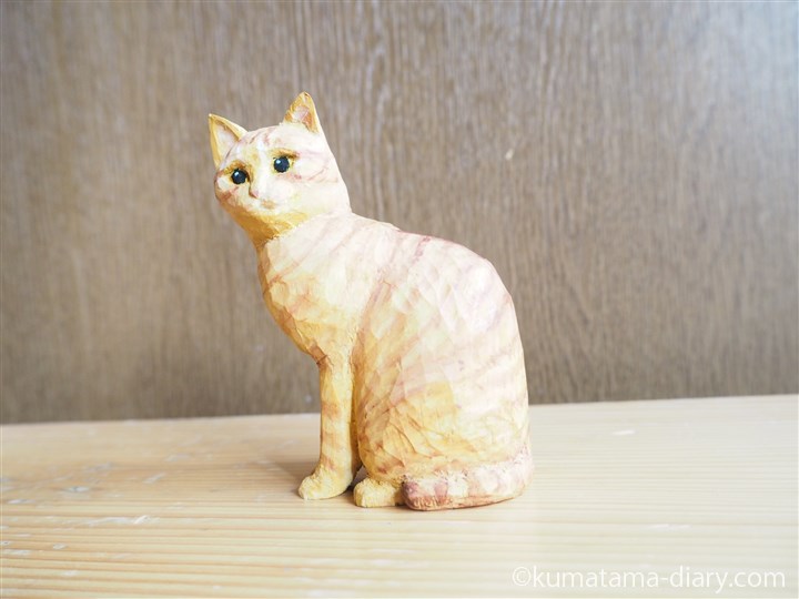 茶トラ猫さん木彫り