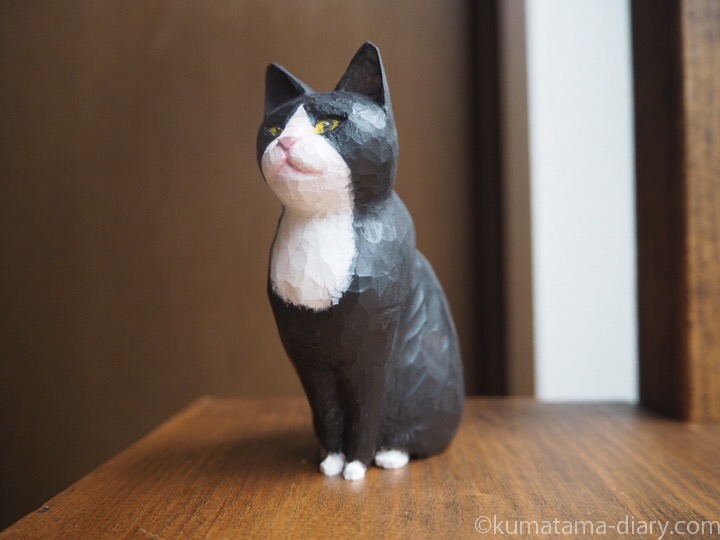黒白猫木彫り