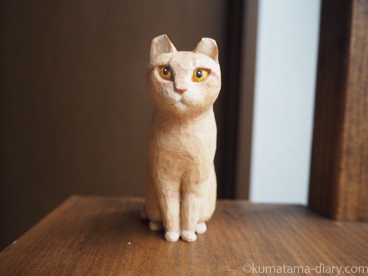 木彫りクリーム猫マイケルくん