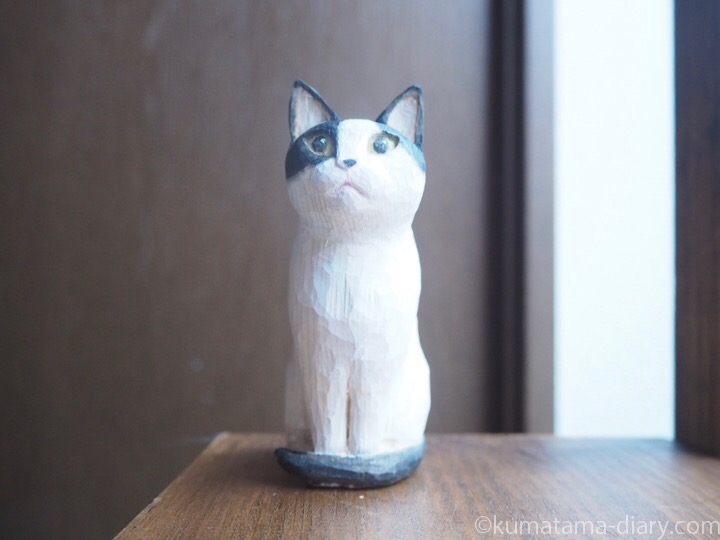 白黒猫木彫りトメオくん