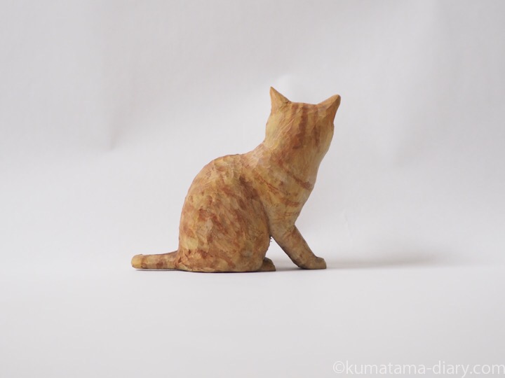 茶トラ猫木彫り猫