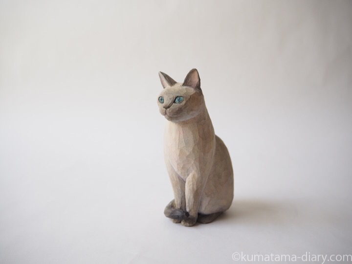 トンキニーズ木彫り猫