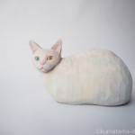 オッドアイの白猫さんを木彫りで作りました