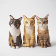 3匹の木彫り猫さんたち
