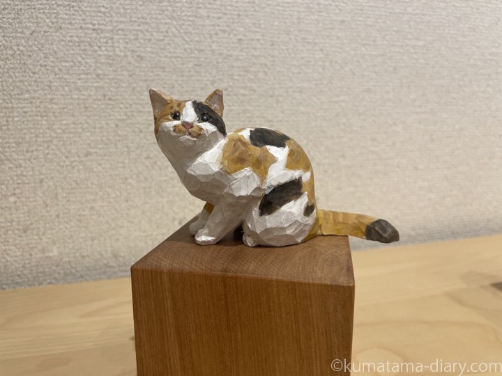 バンナイさん木彫り猫