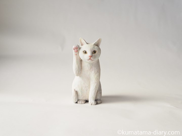 白猫さん招き猫
