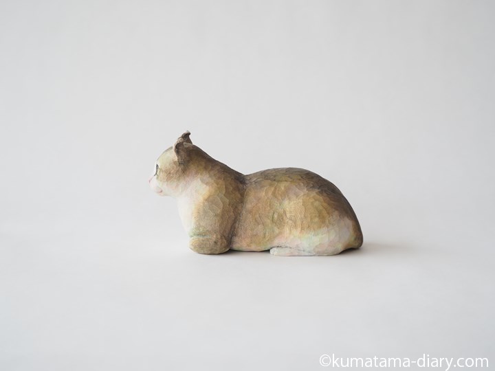 キンカロー木彫り猫左