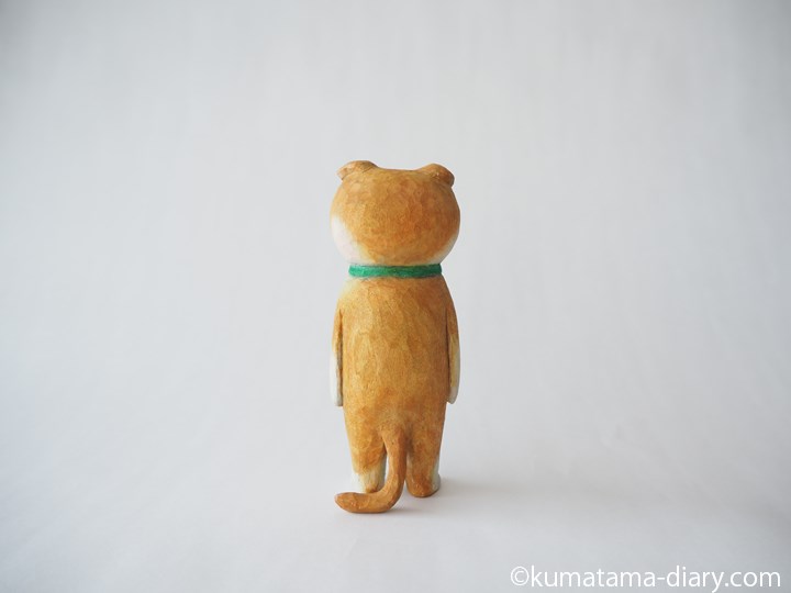 スコティッシュさん木彫り猫