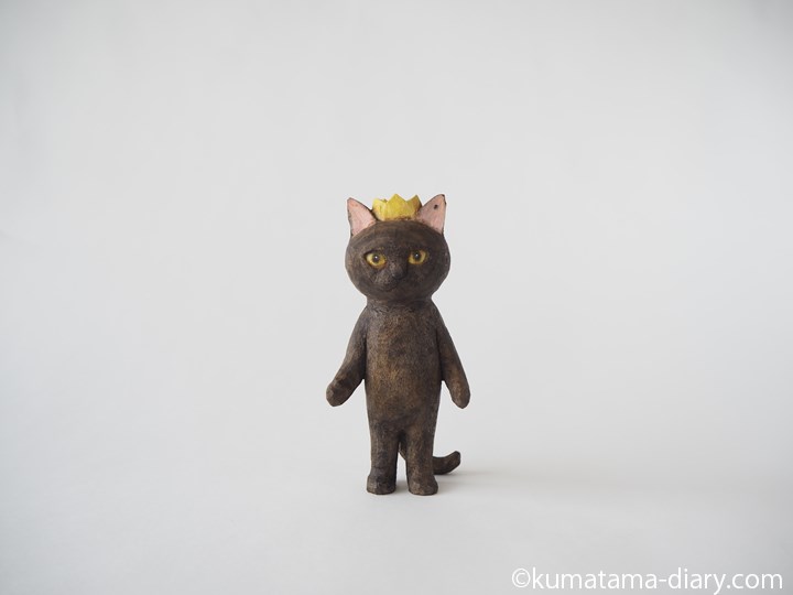 黒猫王子木彫り猫