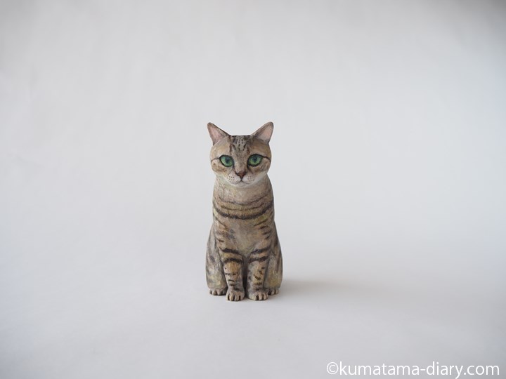 宿木カフェ木彫り猫