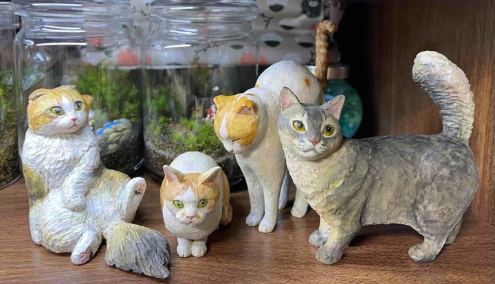 オーダー木彫り猫たち