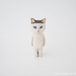 白黒猫さん木彫り猫