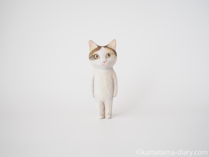 三毛猫さん木彫り猫
