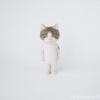 キジトラ白猫さん木彫り猫