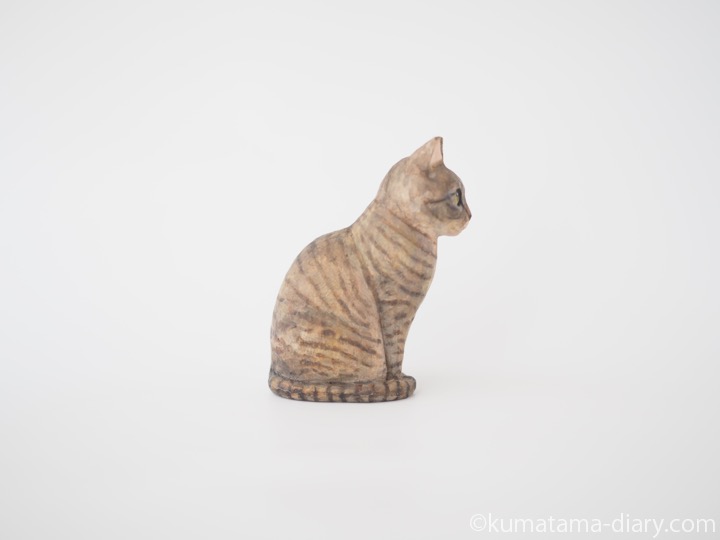 キジトラ猫さん木彫り猫右