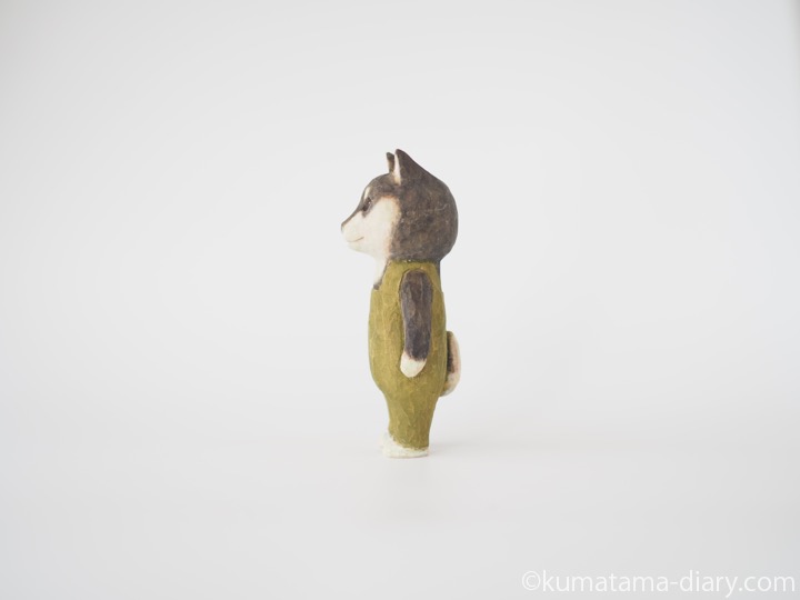 黒柴犬さん木彫り左
