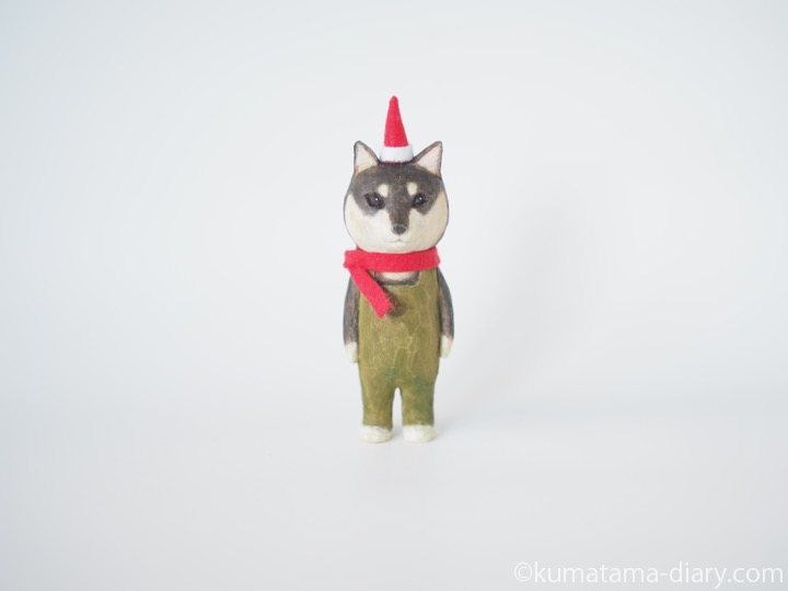 木彫り犬サンタ