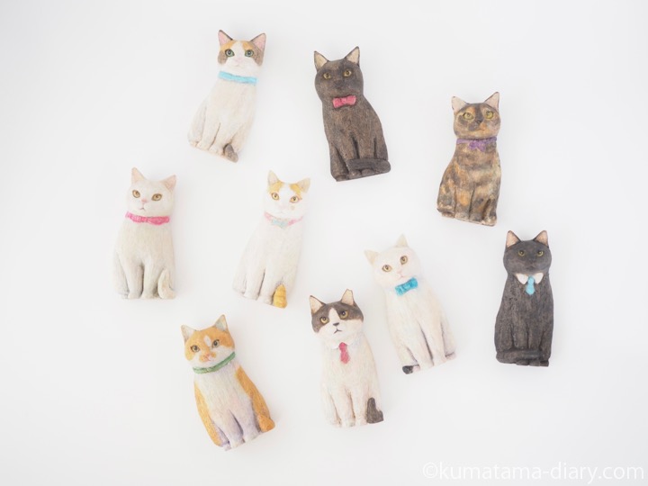 首輪木彫り猫さんたち