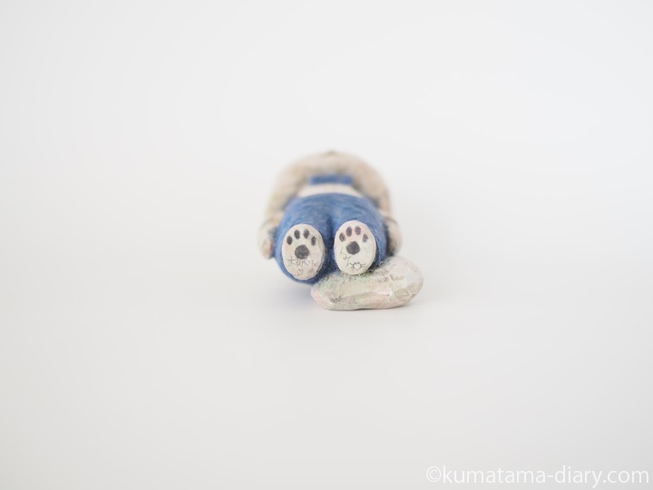 蝶ネクタイチンチラさん木彫り猫