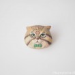 マヌルネコブローチ
